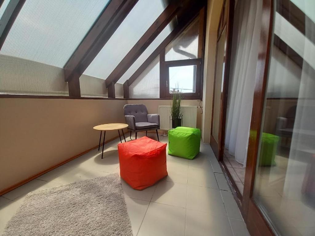 Lujza Apartman Goedoello Apartment Exterior foto